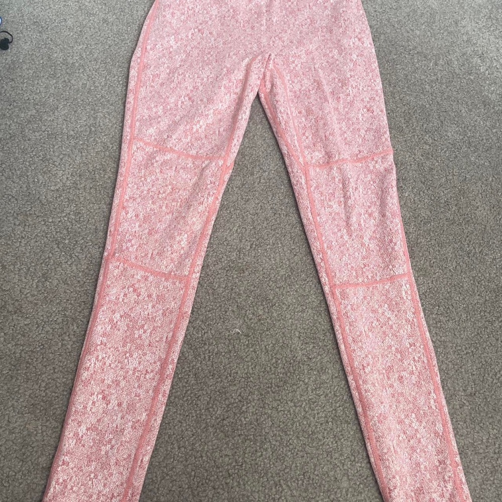 Gym shark pink high rise leggings